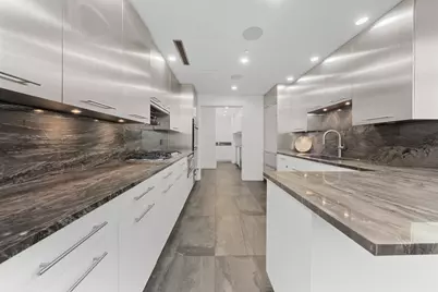 600 N Kingsbury Street #506, Chicago, IL 60654 - Photo 14