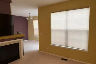 3050 Nicklaus Ln, Wadsworth, IL 60083 - Photo 2