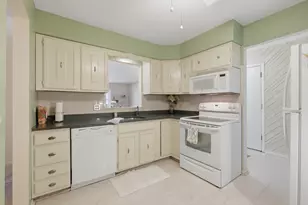 1365 N Sterling Ave, Palatine, IL 60067 - Photo 12