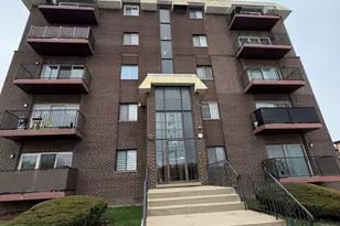 10424 Central Ave, Oak Lawn, IL 60453 - Photo 1