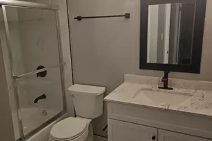 456 Inverrary Ln, Deerfield, IL 60015 - Photo 2