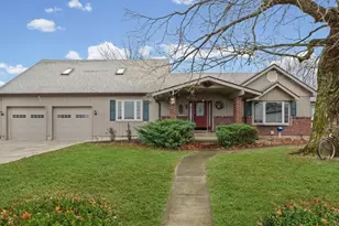 15742 Moody Rd, Oak Lawn, IL 61943 - Photo 4