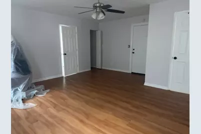 3611 N Sacramento Avenue, Chicago, IL 60618 - Photo 2