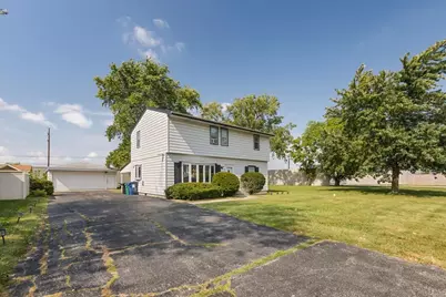 7506 S Ferdinand Avenue, Bridgeview, IL 60455 - Photo 2