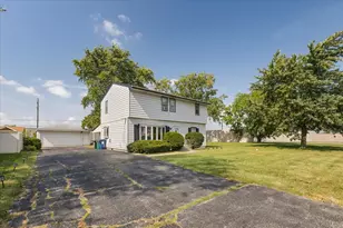 7506 S Ferdinand Ave, Bridgeview, IL 60455 - Photo 2