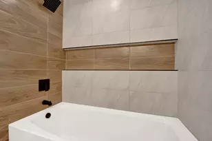 5844 W Leland Ave, Chicago, IL 60630 - Photo 8