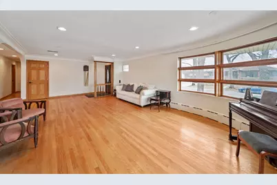 5000 N Oconto Avenue, Harwood Heights, IL 60706 - Photo 4