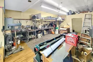 10050 S Ewing Ave, Chicago, IL 60617 - Photo 4