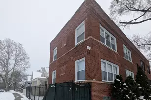 11005 S Perry Ave, Chicago, IL 60628 - Photo 16