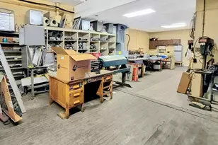 10050 S Ewing Ave, Chicago, IL 60617 - Photo 4