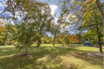 609 Carriage Hill Drive, Glenview, IL 60025 - Photo 16