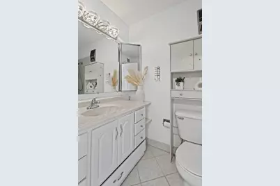 9001 Golf Road #5B, Des Plaines, IL 60016 - Photo 16