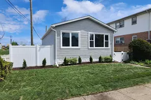 4147 Prairie St, Schiller Park, IL 60176 - Photo 2