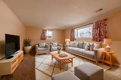 795 Plymouth Road, Hoffman Estates, IL 60192 - Photo 20