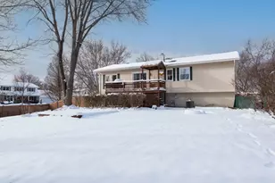 795 Plymouth Rd, Hoffman Estates, IL 60192 - Photo 26