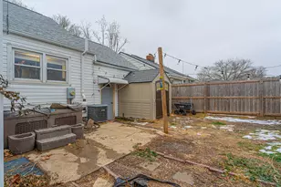 205 E Park St, Danvers, IL 61732 - Photo 28