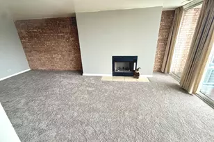 6010 Oakwood Dr, Lisle, IL 60532 - Photo 6