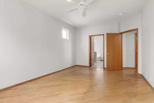 16139 Seneca Lake Cir, Crest Hill, IL 60403 - Photo 14