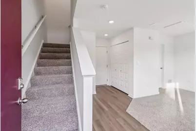 302 Summit Circle, Lombard, IL 60148 - Photo 4