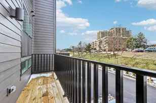 302 Summit Cir, Lombard, IL 60148 - Photo 14