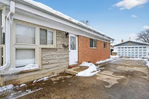 8516 W Normal Ave, Niles, IL 60714 - Photo 4