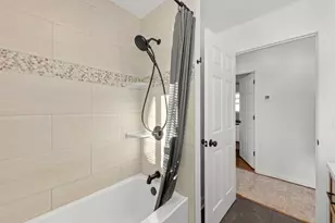 115 N Western Ave, Aurora, IL 60506 - Photo 12