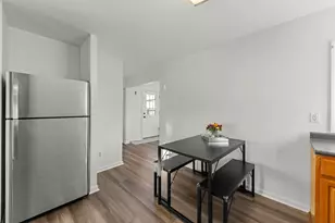 115 N Western Ave, Aurora, IL 60506 - Photo 8