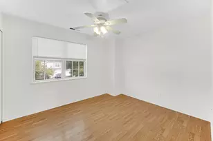 535 Normandie Ln, Round Lake Beach, IL 60073 - Photo 16