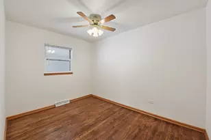 1715 14th St, Winthrop Harbor, IL 60096 - Photo 16