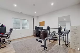 6644 N Knox Ave, Lincolnwood, IL 60712 - Photo 38