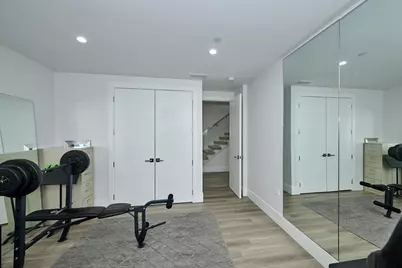 6644 N Knox Avenue, Lincolnwood, IL 60712 - Photo 38