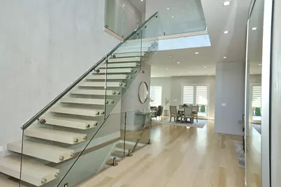 6644 N Knox Avenue, Lincolnwood, IL 60712 - Photo 4