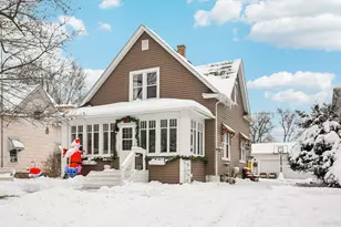 609 E Chapin St, Morris, IL 60450 - Photo 1