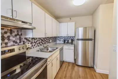 [Address not provided], Chicago, IL 60611 - Photo 4