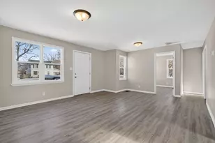 808 Mills Rd, Joliet, IL 60433 - Photo 6