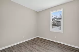 808 Mills Rd, Joliet, IL 60433 - Photo 14