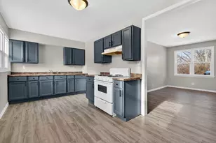 808 Mills Rd, Joliet, IL 60433 - Photo 10