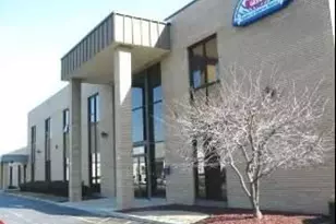 7330 W College Dr, Palos Heights, IL 60463 - Photo 1
