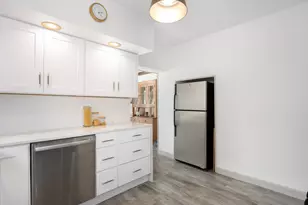 2710 N 74th Ave N, Elmwood Park, IL 60707 - Photo 8