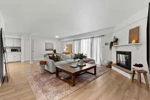 9051 S Roberts Rd, Hickory Hills, IL 60457 - Photo 2