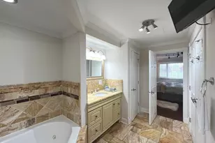 6632 W 95th St, Oak Lawn, IL 60453 - Photo 10