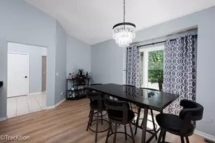 1014 Braemoor Dr, Downers Grove, IL 60515 - Photo 4