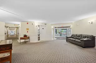 470 Fawell Blvd, Glen Ellyn, IL 60137 - Photo 4