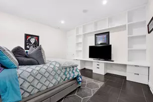 2144 W Erie St, Chicago, IL 60612 - Photo 36