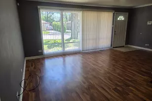 305 Miami St, Park Forest, IL 60466 - Photo 2