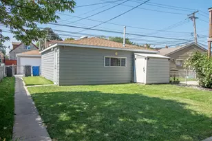 5520 S Pulaski Rd, Chicago, IL 60629 - Photo 36