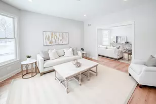 885 Geneva Rd, Saint Charles, IL 60174 - Photo 8