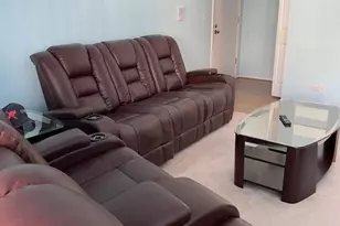 624 Berkley Ct, Schaumburg, IL 60194 - Photo 6