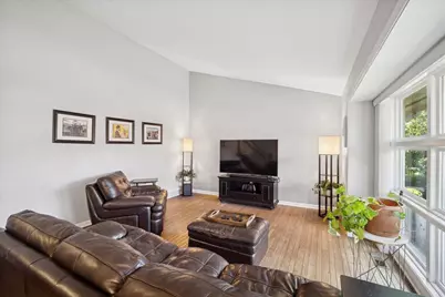 711 Carriage Hill Drive, Glenview, IL 60025 - Photo 2