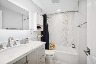 711 Carriage Hill Drive, Glenview, IL 60025 - Photo 6